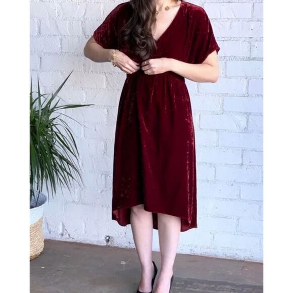 Cabi Crushed Velvet Burgundy Grace Tribute Dress Sz XS Empire Waist Whimsygoth - Picture 2 of 9